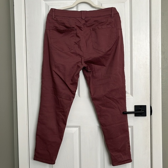 Democracy “Ab”solution jeans - Picture 3 of 3